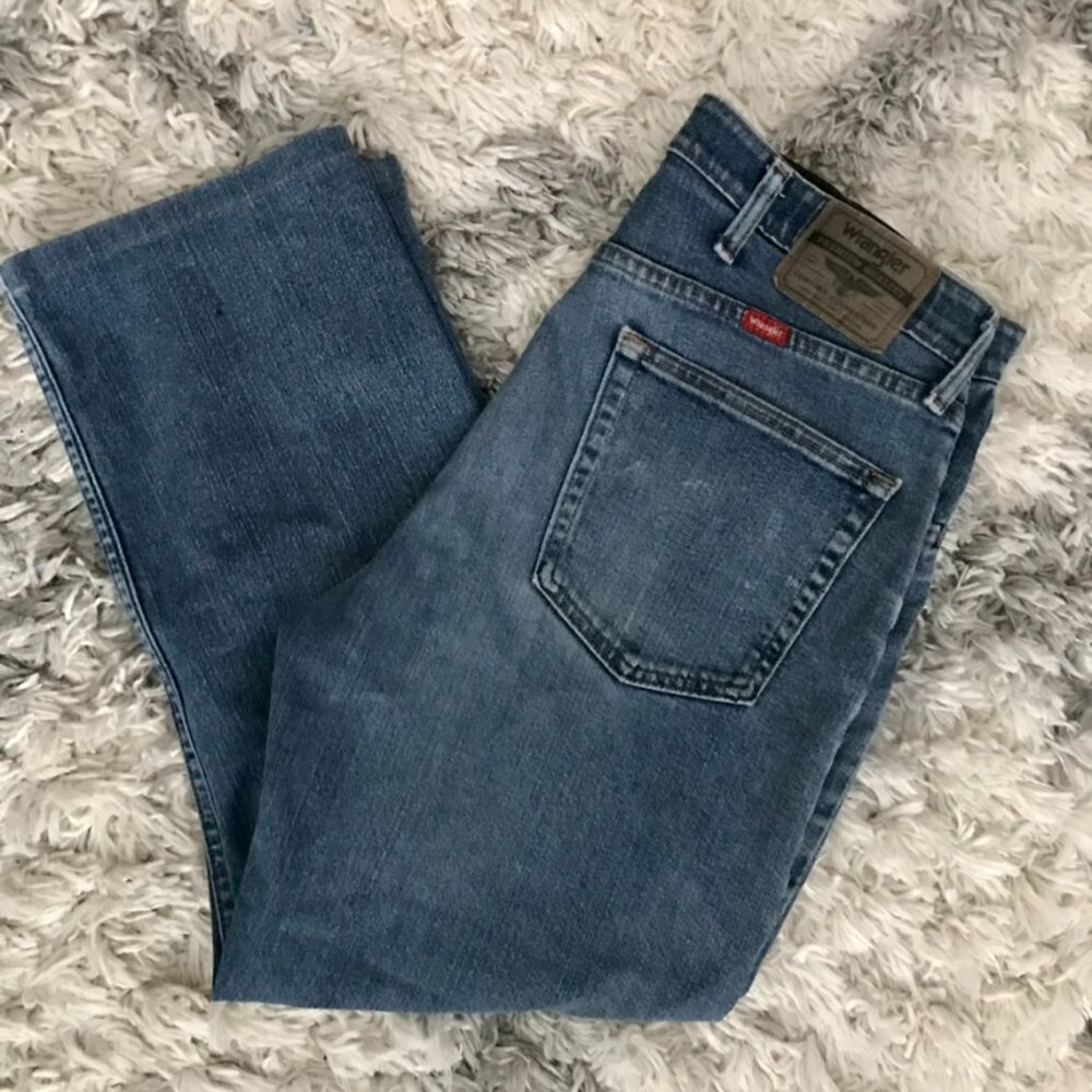 Wrangler Denim Jeans pants 34 X 30 paint stains Bootcut